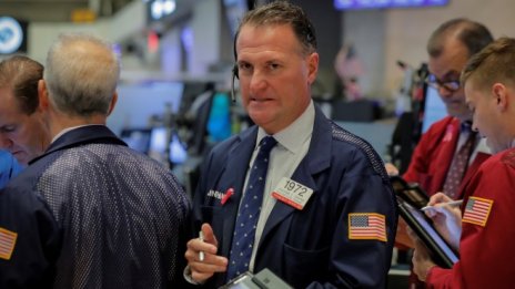 Щатските индекси продължават негативната тенденция на "червения" октомври