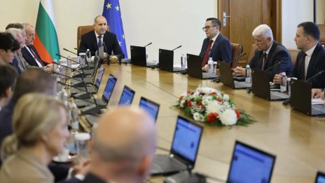 &bdquo;Маркет ЛИНКС&ldquo; отчита спад на доверието в кабинета, Бюджет 2026 е сред слабостите