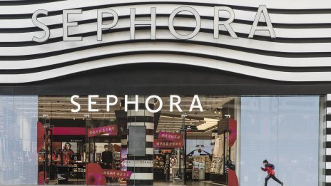 Sephora съкращава стотици служители в Китай