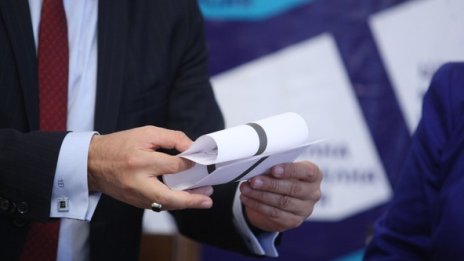 Кабинетът отпуска средства за машинно гласуване на следващите избори за НС*