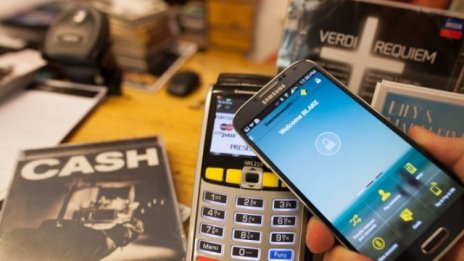 MasterCard се потапя в мобилния свят