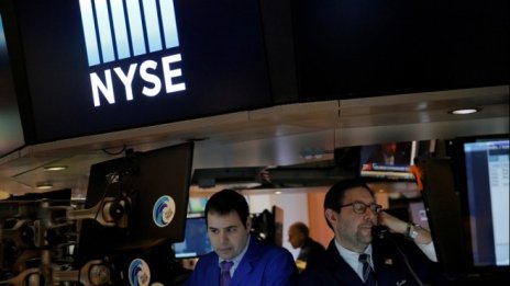 Поевтиняващият петрол дърпа надолу енергийния сектор в индекса S&P 500*