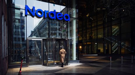 Приходите на най-голямата скандинавска банка надминаха пазарните прогнози