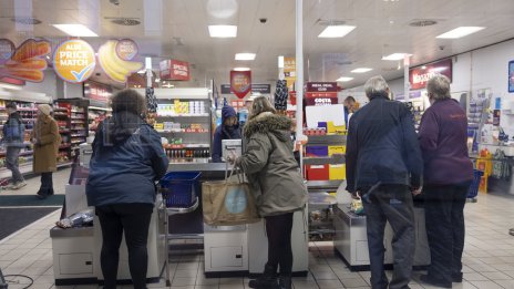 Инфлацията при храните на Острова се забавя осми пореден месец през декември