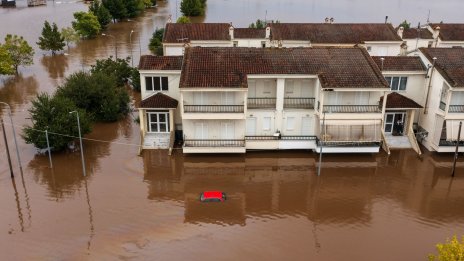ЕС ще предостави 2,25 млрд. евро на Гърция заради щетите от наводненията
