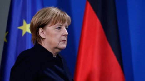 Ангела Меркел: Без съмнение някои бежанци са заплаха за сигурността