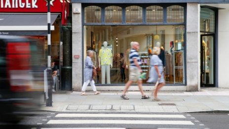 Британската инфлация се забавя леко, но остава напът към силно ускорение