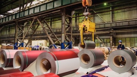 Промишленото производство у нас се свива с 3,3% през декември