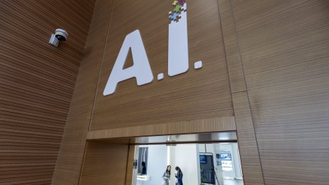 Дълбоките фалшификати атакуват и финансовия сектор