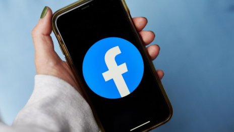 Facebook променя съдържанието на основната си страница