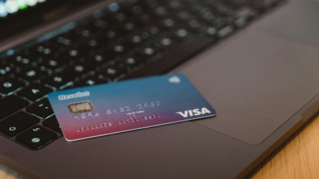 Британският банков лиценз на Revolut се бави заради опасения около контрола на риска