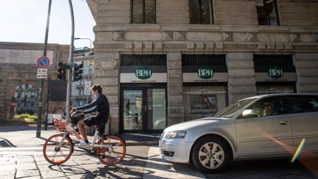 Битката за банковата консолидация в Италия става все по-сложна