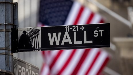 Wall Street изтри загубите с надежда за решение на кризата с блокираната администрация