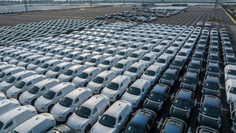 Китай се ангажира да засили подкрепата си за електромобилите 