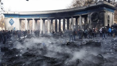 Президентът на Украйна свиква извънредно заседание на парламента