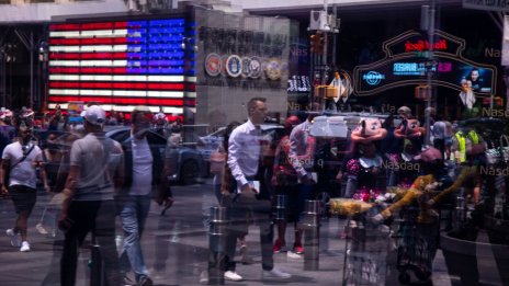 Упоритата американска инфлация изтри над 170 пункта от Dow