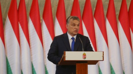 Унгария свиква референдум по бежанските квоти