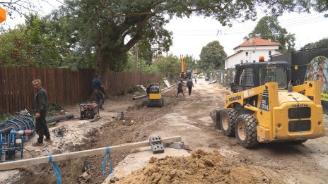 Внимание, шофьори: по ул. „Петър Попов“ във Варна тече реконструкция на пътя