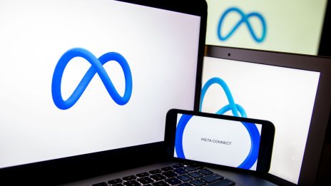 Meta се насочва към изкуствения интелект, докато бизнесът ѝ се възстановява