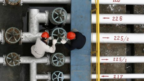 Енергийното министерство ще разследва надвзети приходи на "Булгаргаз" за 2020 г.