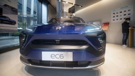Nio ограничава производството на електромобили заради недостига на чипове