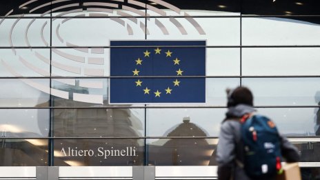 Мецола: Европа не е за продан, корумпираните ще получат цялата тежест на закона