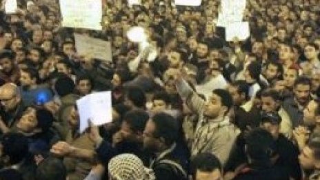 Бен Али, Мубарак... Кой е следващият?