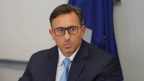 Правителството назначи Румен Спецов за особен управител на "Лукойл Нефтохим"*