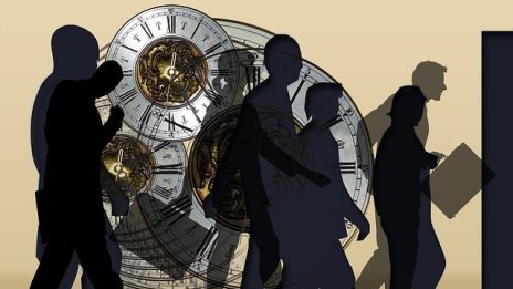 Работодатели: Не трябва министрите да определят допълнителното възнаграждение