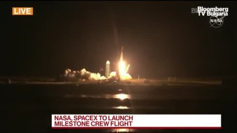 SpaceX изстреля успешно втори пилотиран полет