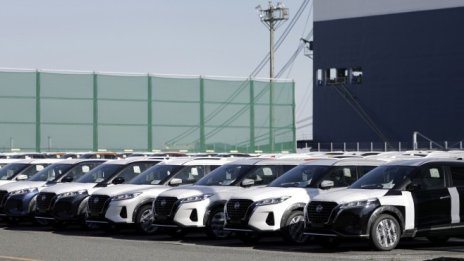 Първи пукнати в съюза след Гон: Nissan се разделя с дял в Mitsubishi
