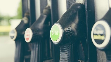 България е на опашката в Европа по достъпен бензин