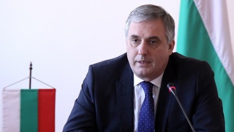 Калфин: Без ясен сигнал от ЕЦБ не може да очакваме присъединяване към ERM II