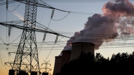 На Европа ѝ се налага да използва скъпите, мръсни въглища