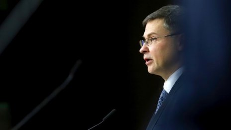 Домбровскис: Путин може да удари НАТО в Прибалтика, ако победи в Украйна