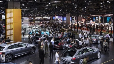 Автомобилният пазар в Китай прекъсна негативната серия при продажбите през януари