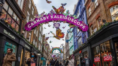 Продажбите на дребно във Великобритания частично се възстановиха през януари