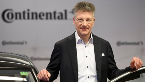 Ройтерс: Continental е ангажирала JP Morgan за свой консултант