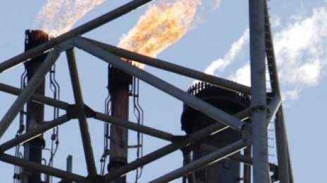 ОПЕК прогнозира забавяне на глобалното търсене на петрол