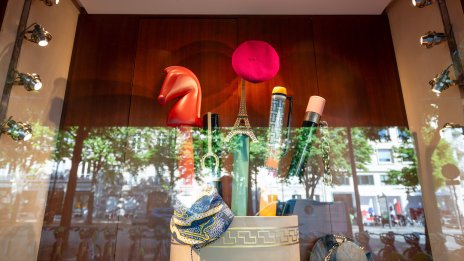 Hermes се противопостави на забавянето в луксозния сектор със силни резултати