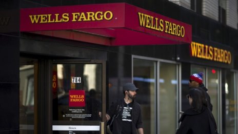 Скандалът около Wells Fargo понижи печалбата ѝ за пето поредно тримесечие