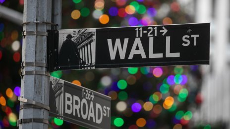 Ралито на Wall Street си взема глътка въздух*