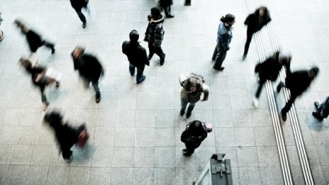 АФИС: За 71% от българите политическата система работи за богатите