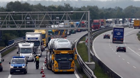 Германия няма да залага ограничение на скоростта по магистралите си