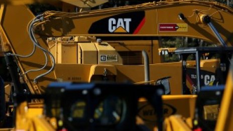 Caterpillar обяви по-слаба от очакванията печалба
