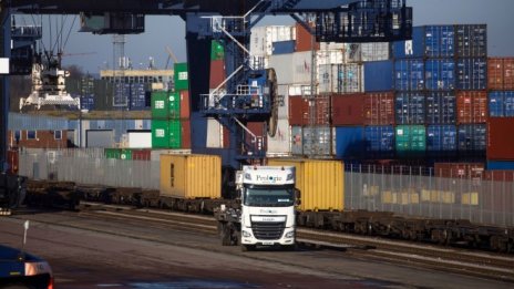 Лондон започва преговори за влизане в Транстихоокеанския търговски блок