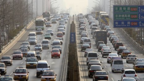 Китай обеща да продължи да стимулира продажбите на автомобили