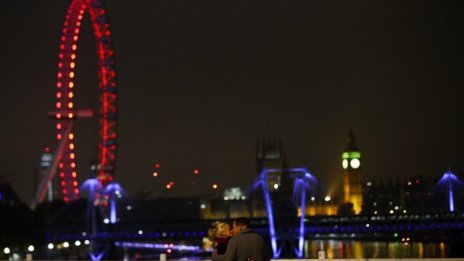 Британският сектор на услугите се възстановява