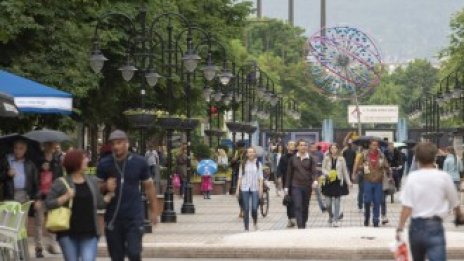 Приходите от местни данъци и такси в София през март са с 19 млн. лв. по-малко