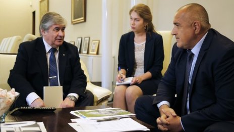 Бойко Борисов постави пред руския посланик въпроса за славянската писменост*